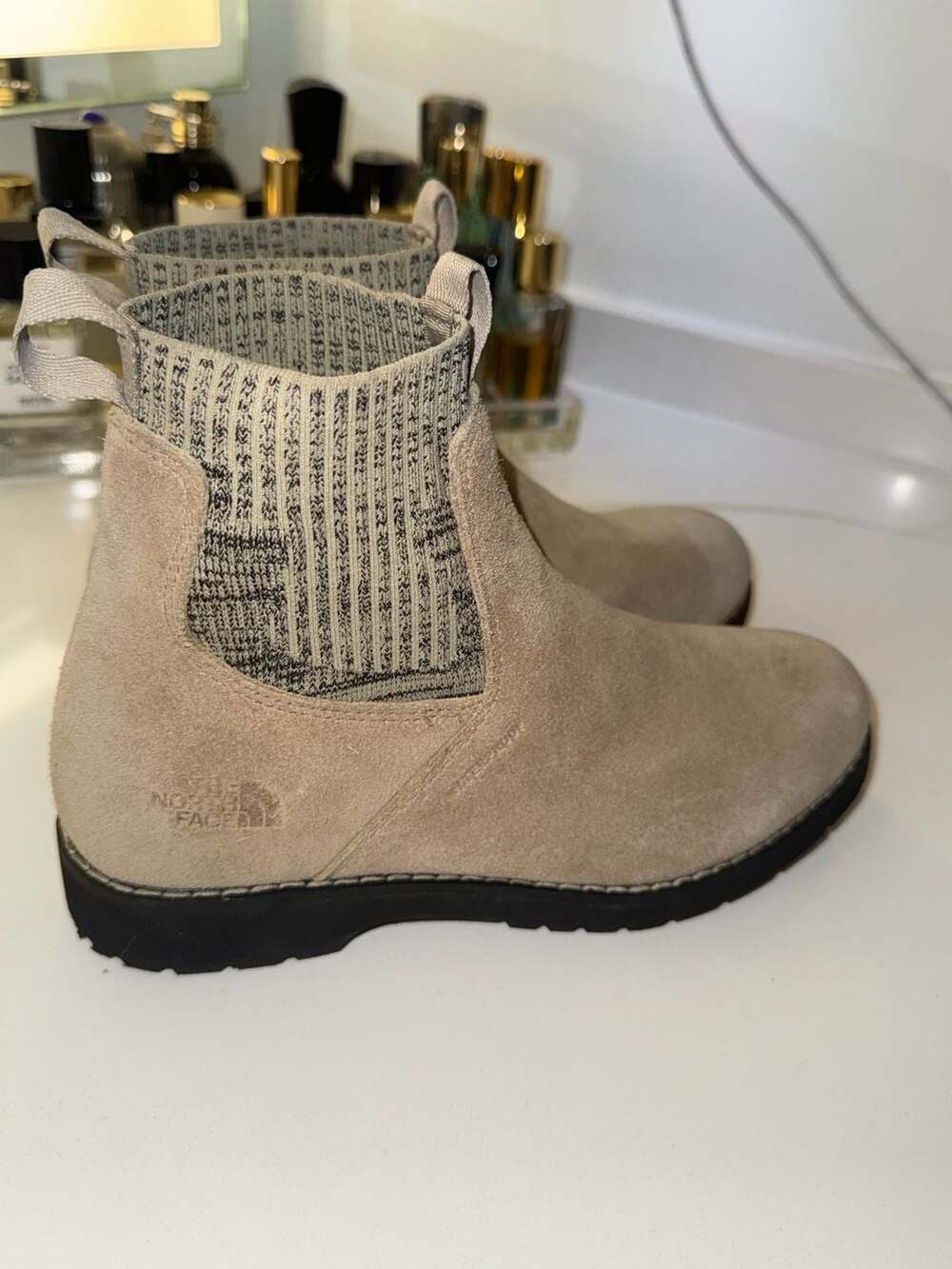 The North Face Women's ThermoBall Lifty Chelsea Boots Size 6.5 - Picture 4 of 9
